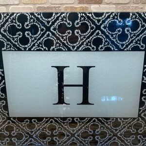 Decorative Monogram Tempered Glass Cutting Board with H
